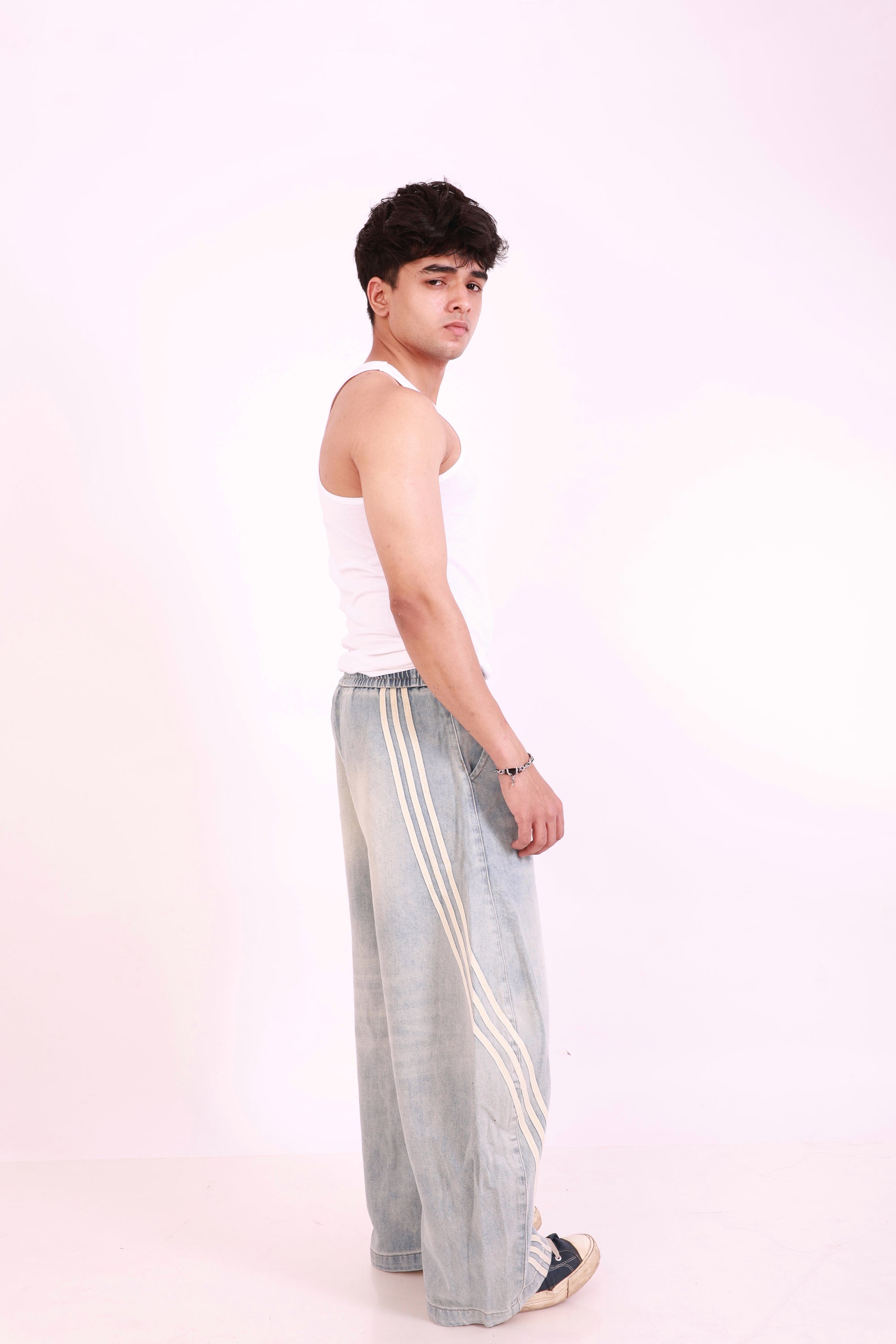 VELOCITY DENIM