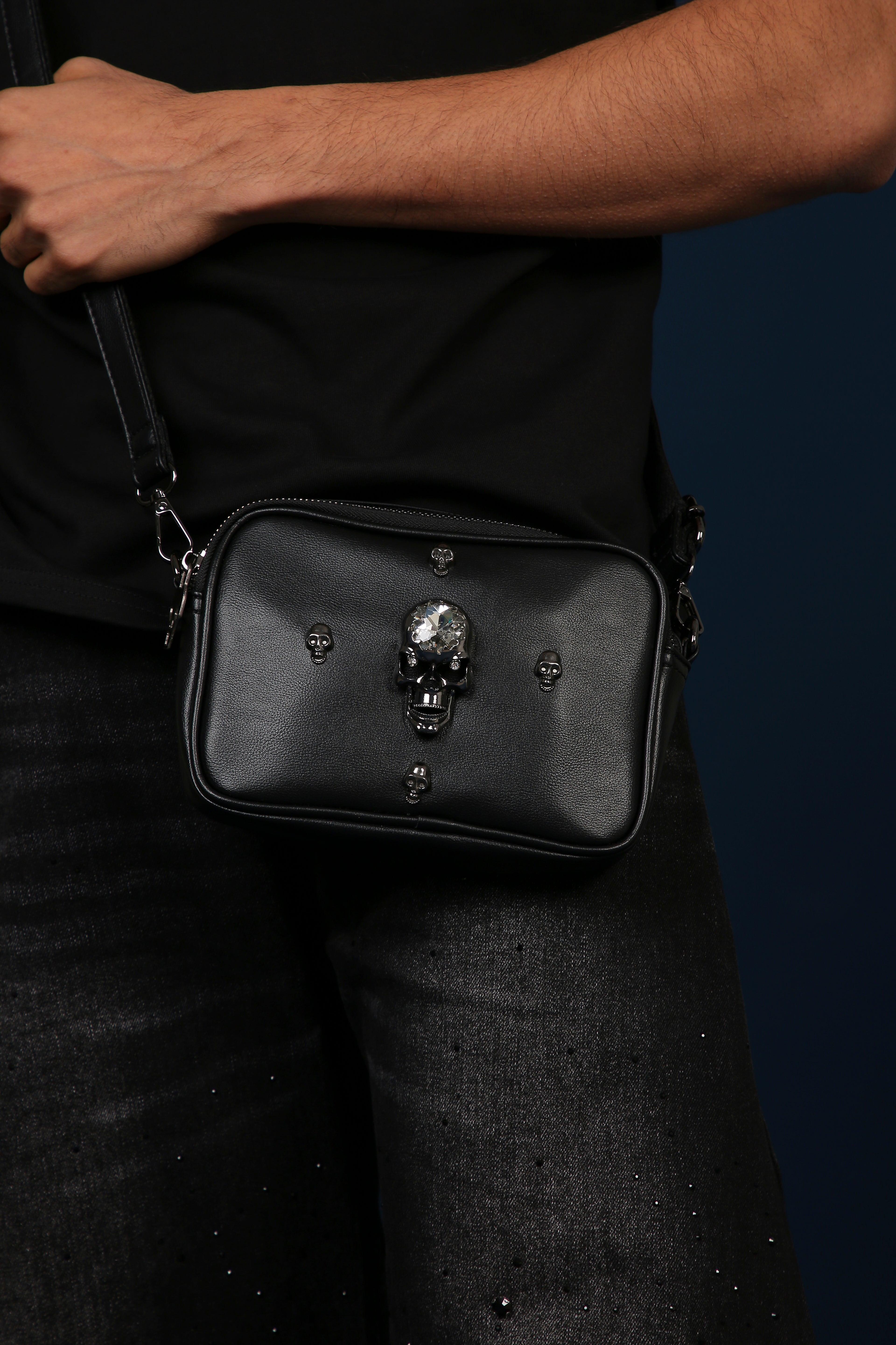 BLACKOUT SKULL
