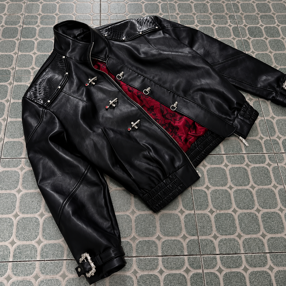HELL'S JACKET