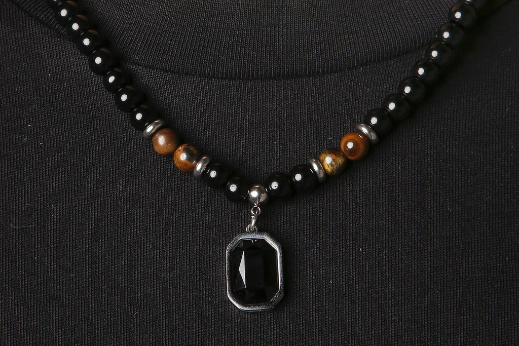 BLACK ONYX